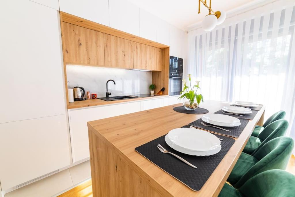 Apartman Lux Self Check-In Virovitica Exteriör bild