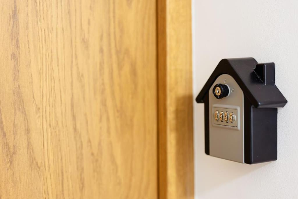 Apartman Lux Self Check-In Virovitica Exteriör bild
