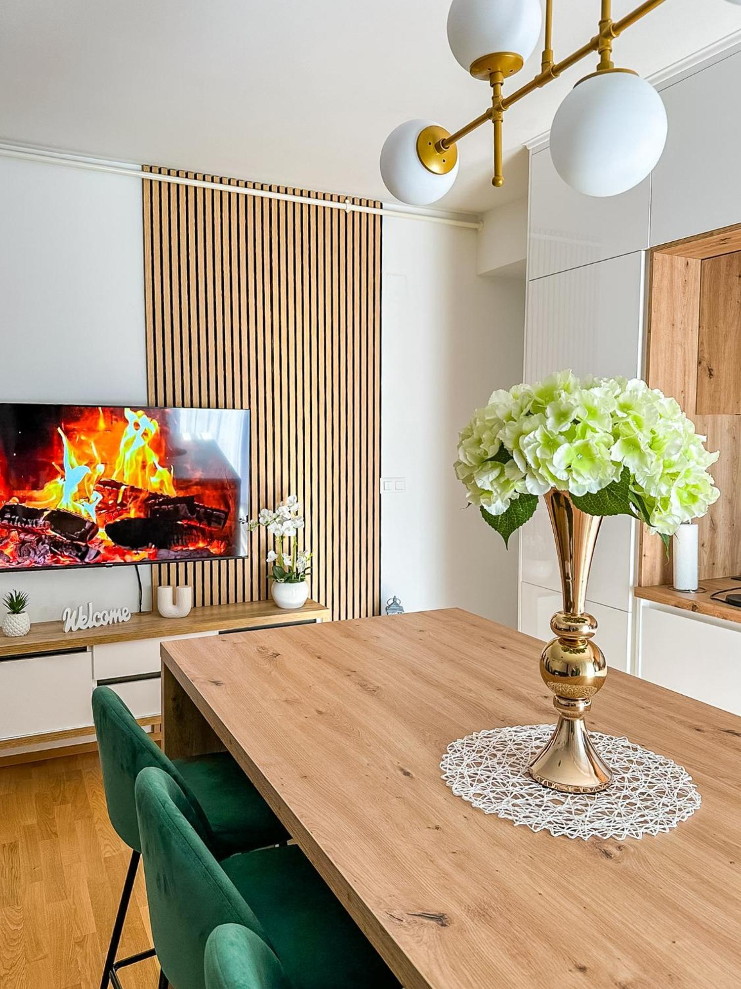 Apartman Lux Self Check-In Virovitica Exteriör bild