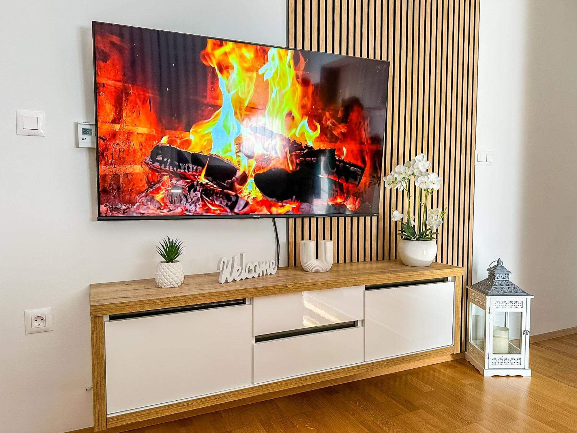 Apartman Lux Self Check-In Virovitica Exteriör bild